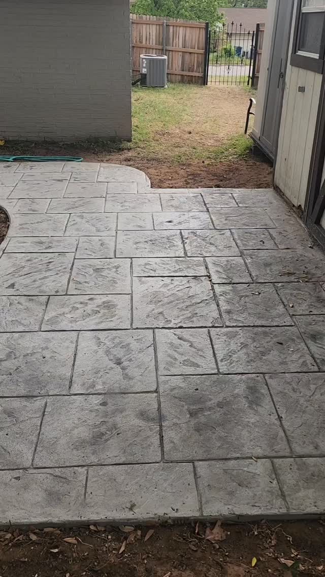 Stamped slate concrete patio